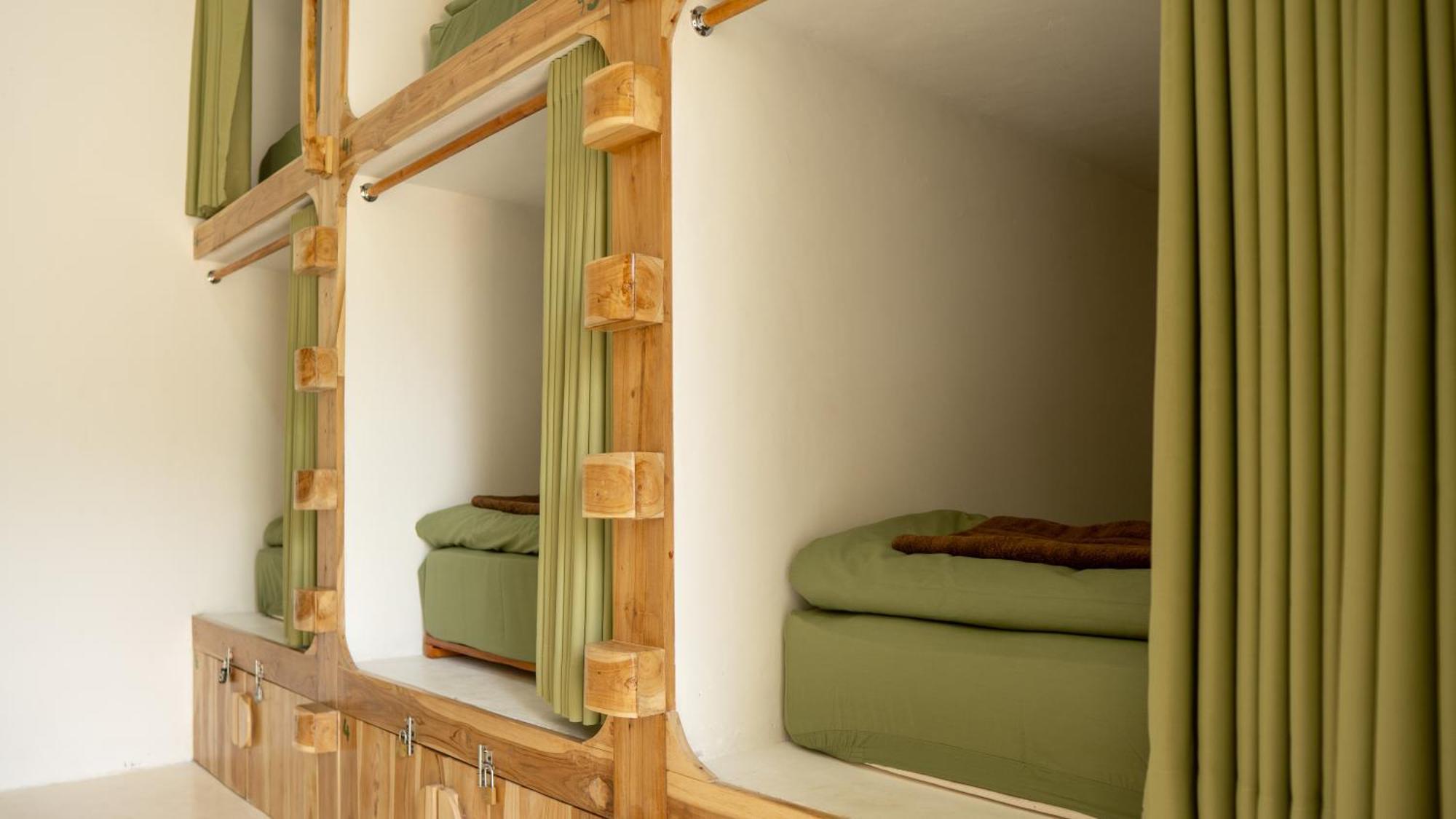 Lost Inn Kuta Capsule Hostel المظهر الخارجي الصورة